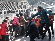 组图：暴走山路三十年的乡村代课教师