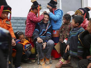 乡村教师坚守14年:曾自费5万建教室被父亲拿羊铲追打