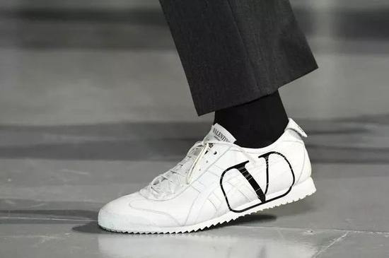 Valentino x Onitsuka Tiger Mexico 66发售日期:2020 年 夏季