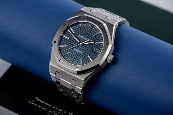 图:AP Royal Oak 编辑部推荐指数:8分
