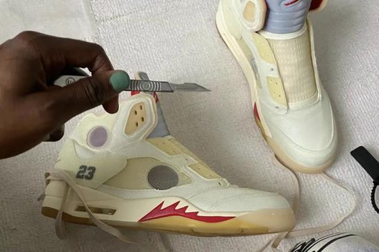 Off-White x Air Jordan 5 Sail发售日期:2020 年 11 月