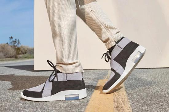 Nike Air Fear of God Raid发售日期:2020 年 7 月