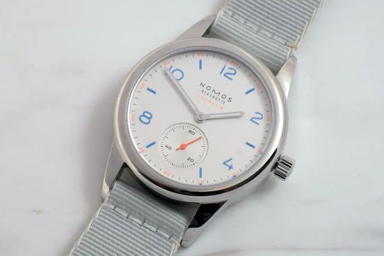 2017年的NOMOS Glashütte Club Neomatik
