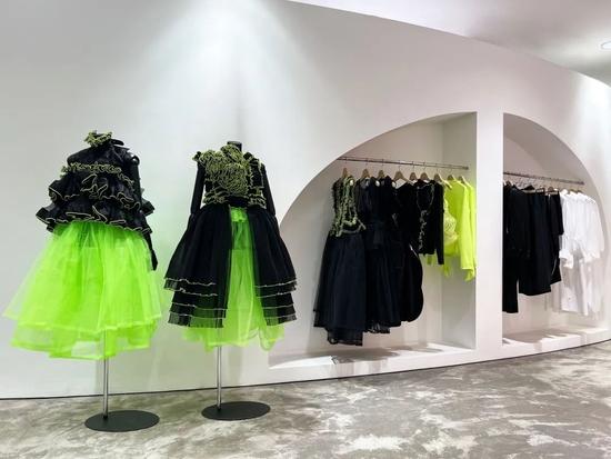noir kei ninomiya, 2F