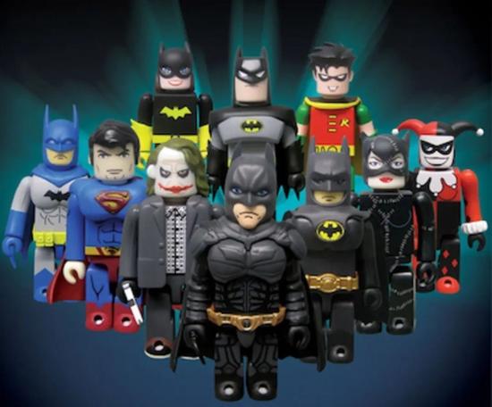 DC Comics 75th Anniversary Super Deluxe Kubrick Set | Via Alwan Color Expertise