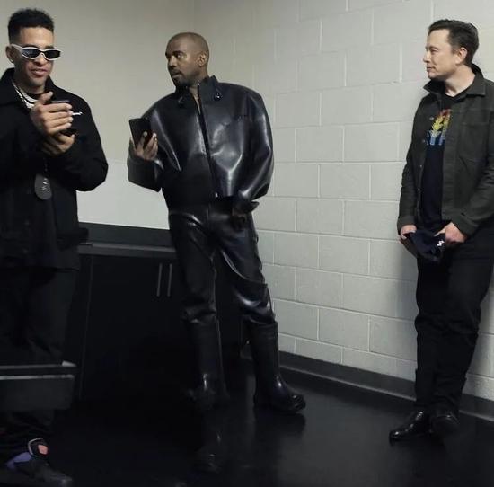 Elon Musk 出现在试听会后台 | Via Instagram @yefanatics