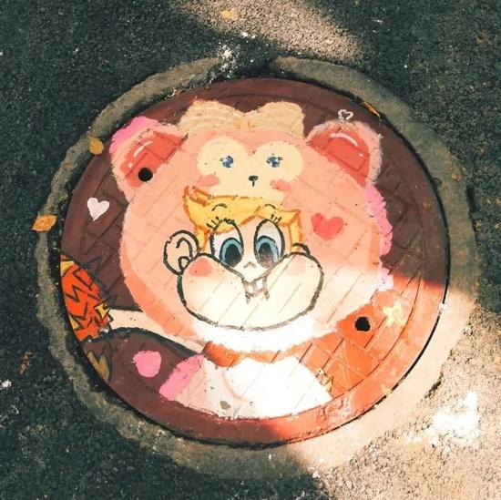 溪口的窨井盖