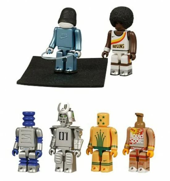 KUBRICK NIKE Design-Generation 2 | Via ToyWiz