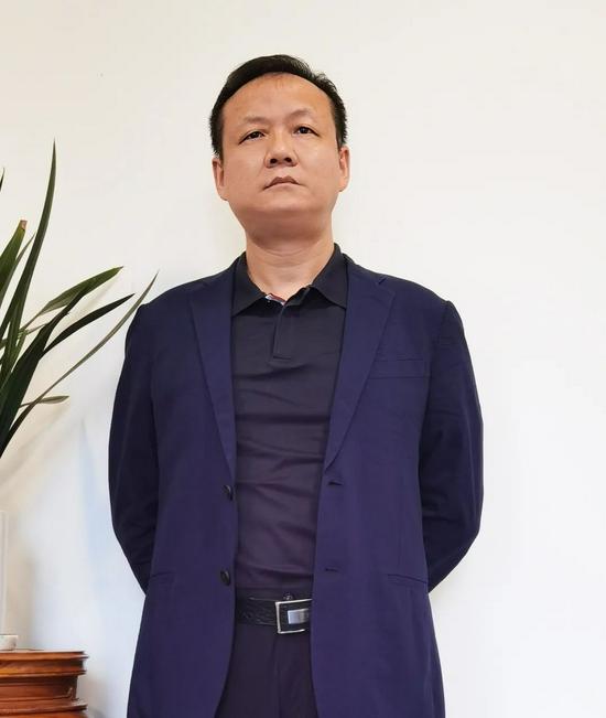 演讲嘉宾:良业科技集团股份有限公司 高级副总裁殷红斌