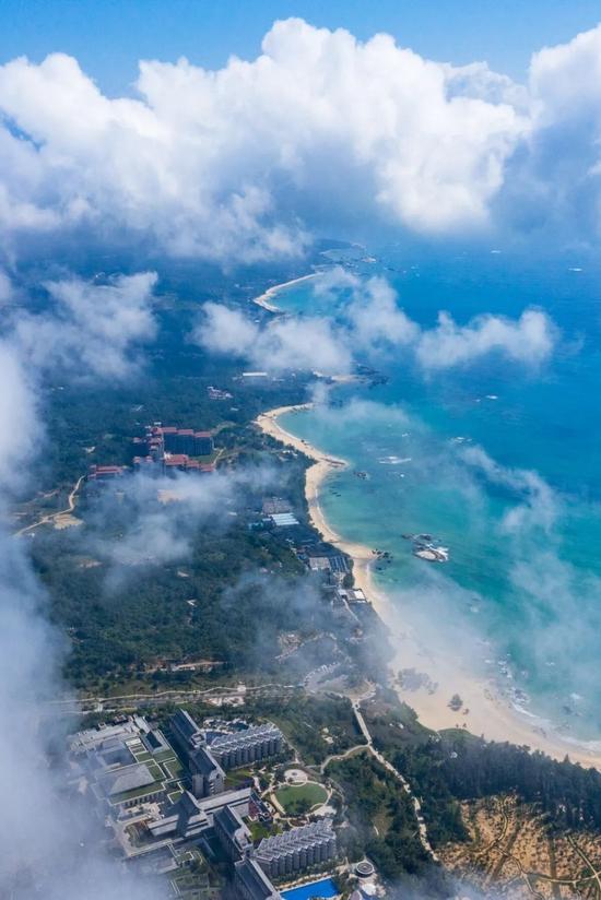 文昌淇水湾,距离发射场最近的海滩之一。 摄影/谢墨