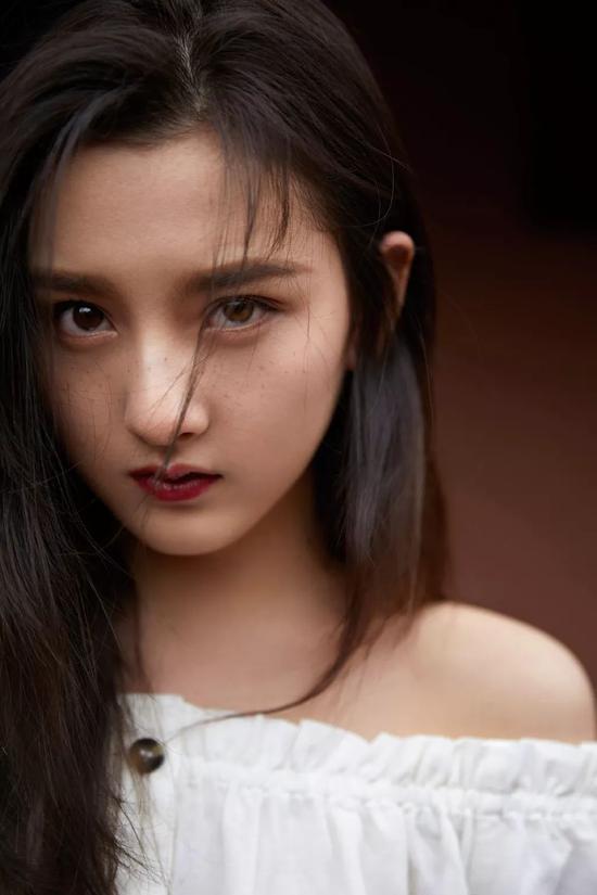 cr:宋祖儿工作室