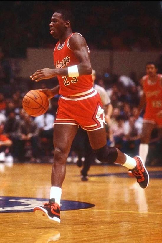 Michael Jordan 上脚图