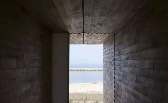 ▲photograph: Hua Wang