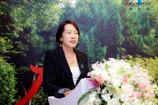 欧莱雅集团北亚及中国首席企业事务与公众联动官兰珍珍女士致辞