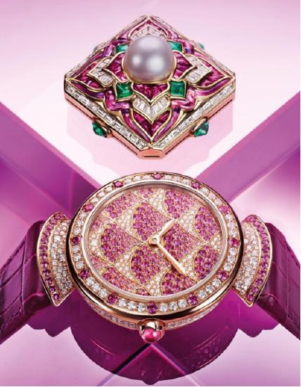 宝格丽Divas‘ Dream Mosaica腕表粉色蓝宝石款