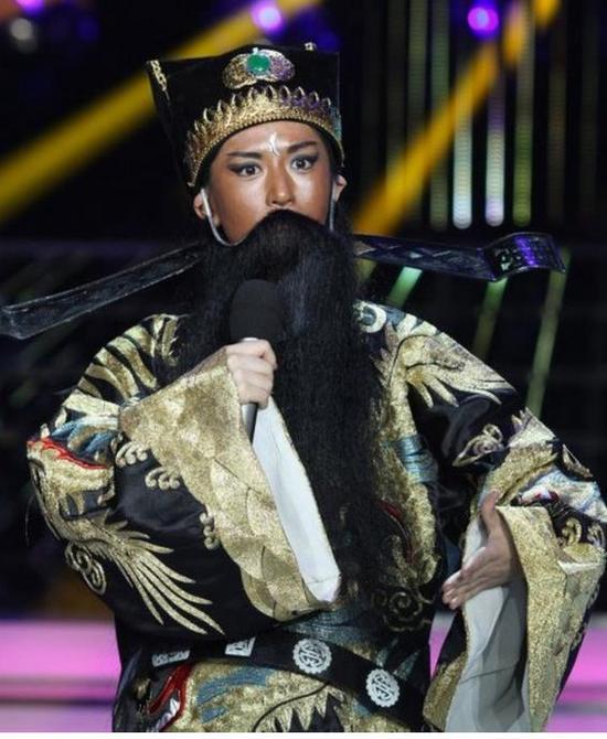 谢娜扮演包公