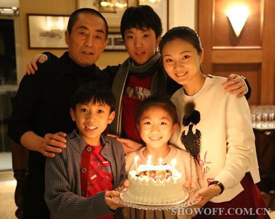 张艺谋&陈婷一家