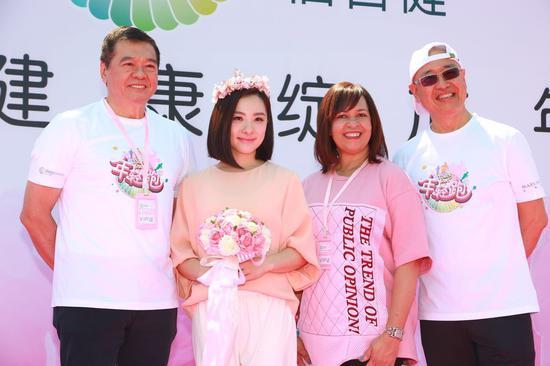 刘璇受邀出席