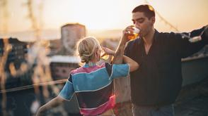 听说暧昧可以一对多，备胎却必须一对一？