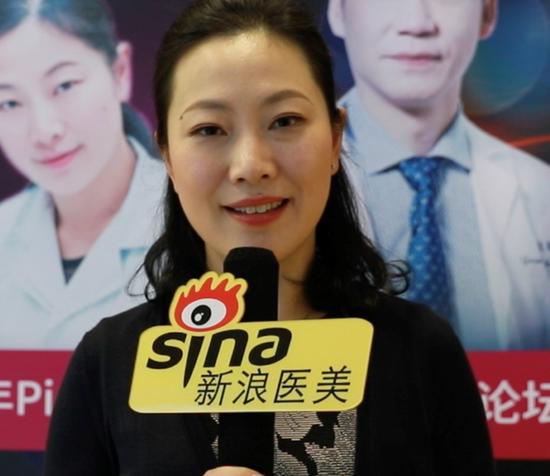 孙娜娜接受新浪医美的采访