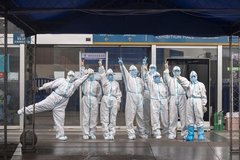 Temporary hospital of Jianghan closes in Wuhan