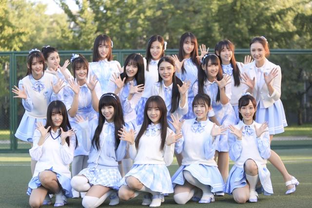 女子偶像团体snh48作为2017年"五四优秀青年"代表,有幸受邀演唱了青春