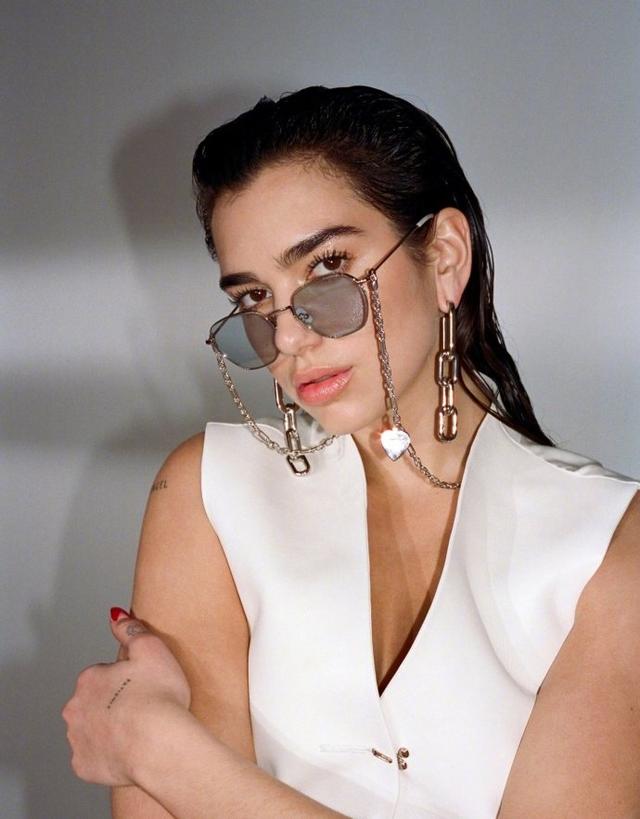 dua lipa全新写真曝光 时尚造型性感撩人