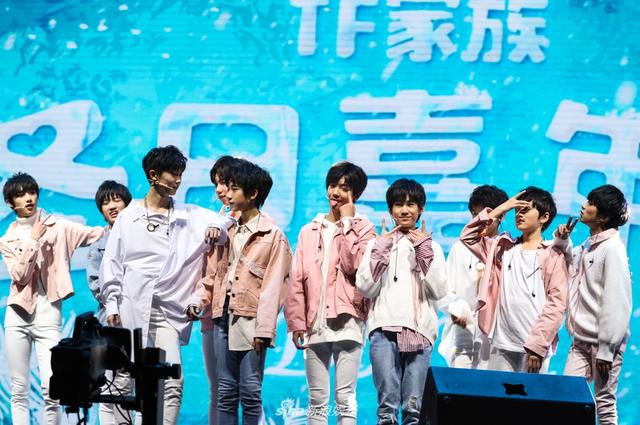 tf家族新生以tfboys为目标:师兄会常给我们提意见
