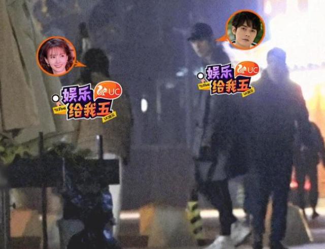 组图:新恋情?金晨与好男儿张超深夜出街 一起买肥宅水显甜蜜