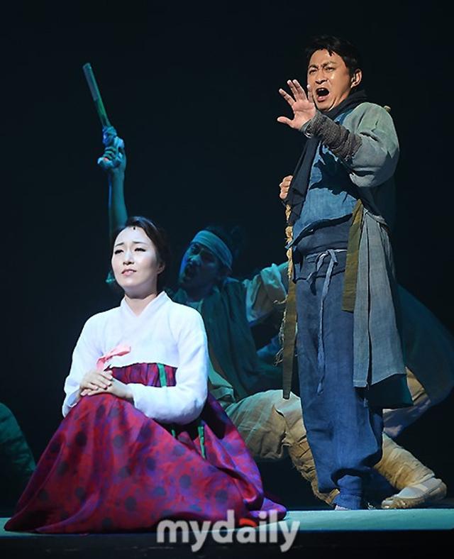 安在旭参加音乐剧《阿里郎》