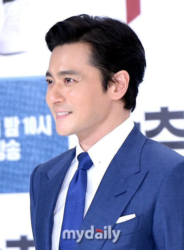 kbs《金装律师》发布会 张东健朴炯植显默契