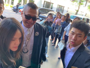 组图：林志玲婚礼在袁弘张歆艺等到达出席 吃瓜群众排长队