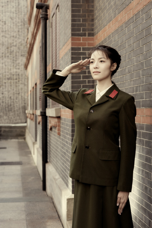 《芳华》钟楚曦军装亮相 严歌苓赞演得传神
