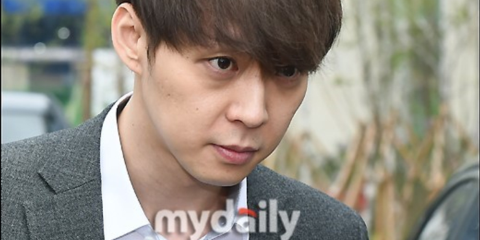 朴有天律师宣布辞任:没有必要再继续为他辩护