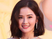 组图：金像奖红毯青春气息浓 赵薇等众女星争艳