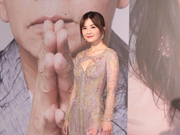 组图：性感又可爱！蔡卓妍裸粉色长裙美腿若隐若现