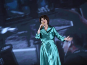 组图：蔡琴深情演唱致敬电影人 现场表现超稳