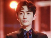 组图：超暖心！朱一龙东方春晚看到工作人员摔倒立刻飞奔过去关心