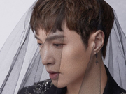 组图：张艺兴东方跨年黑色头纱大片 金属链条配黑色头纱风格混搭