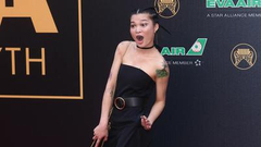 苏运莹黑色酷装现身纹身吸睛