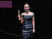 彭佳慧夺金曲歌后 哽咽感谢老公的包容