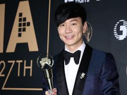 林俊杰二获金曲歌王 彭佳慧封后喜极而泣