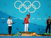 女友?陈艾森回应摘金抱刘蕙瑕:全队都抱了