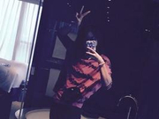 傅园慧浴室搞怪自拍 自夸：我怎么这么瘦