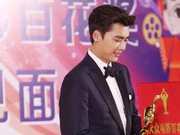 李易峰获男配:我不是小鲜肉 跟前辈有差距
