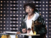 详讯：华晨宇获亚洲新歌榜年度最佳男歌手
