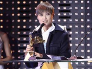 亚洲新歌榜李宇春《野蛮生长》获年度专辑