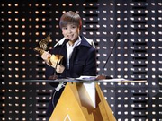 2016亚洲新歌榜李宇春获年度最佳女歌手 