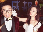 张靓颖婚纱照曝光 姚晨何洁刘惜君祝福  