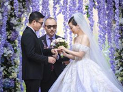 张靓颖古堡完婚:我说出口的爱就是一辈子